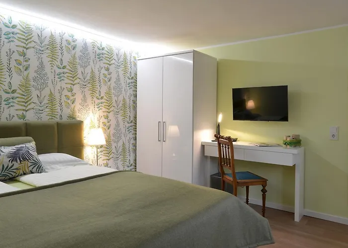 Gaestehaus A Und D Fischer 度假居 墨菲尔登-瓦尔多夫